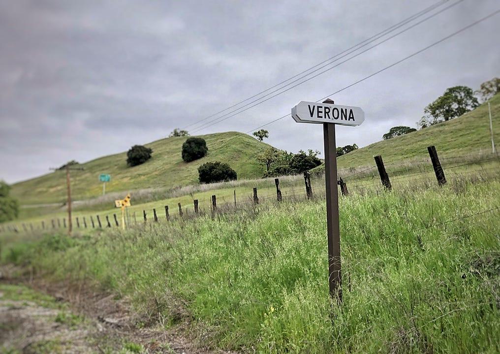 Verona sign, cerona, ca - munch vending